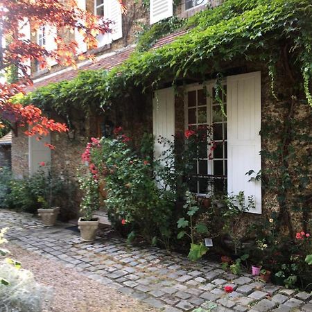 Le Cedre Bleu Bed & Breakfast Grosrouvre Eksteriør bilde